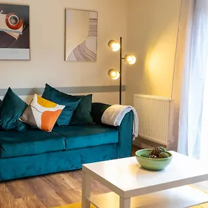 https://fairholm-house-3-bed-house-city-centre.hotelsin-nottingham.com